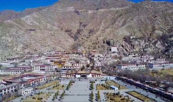 Tibetan Monk Losel Dies in Chinese Prison Following Beatings in Detention